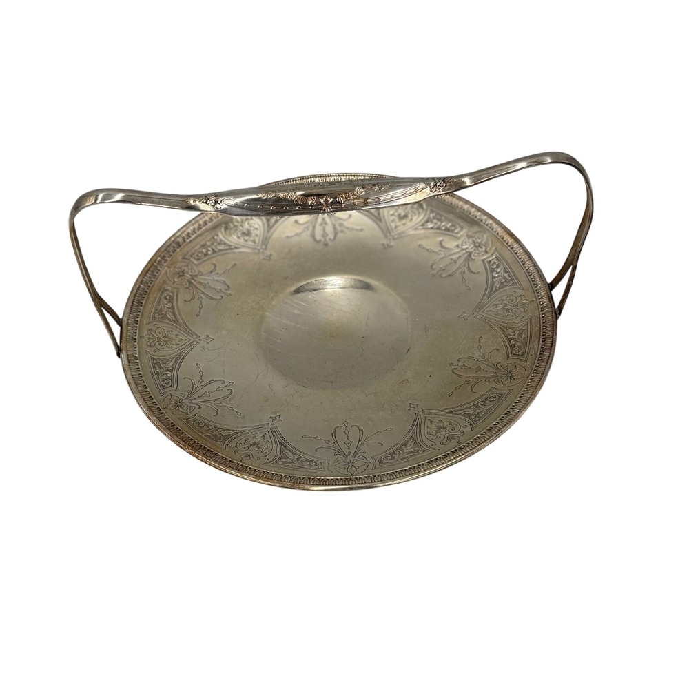 Meriden B Co Silver Plate Etched Floral Round Dish Handle 780 2 International CO